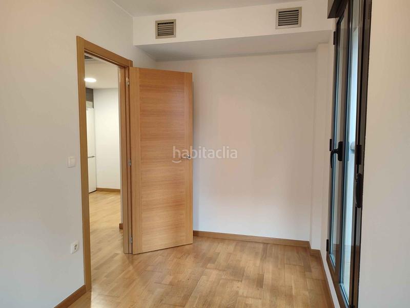 Foto 3b1a5881-8e4c-40f2-810c-4d9381426f0a. Rent flat in Arrabal Zaragoza