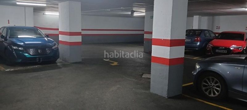 Foto c1e962ed-fb60-4fe0-9879-ba6f789b5b5f. Aparcament cotxe a Doctor Cerrada Zaragoza