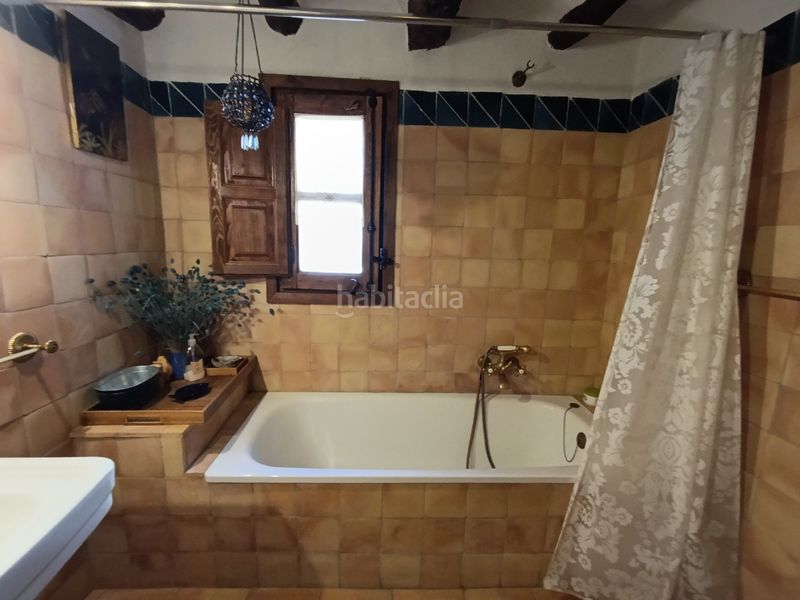 Foto a67f24c0-31b1-484c-ab6b-28a0667f8d86. Masia amb calefacció a Lascuarre