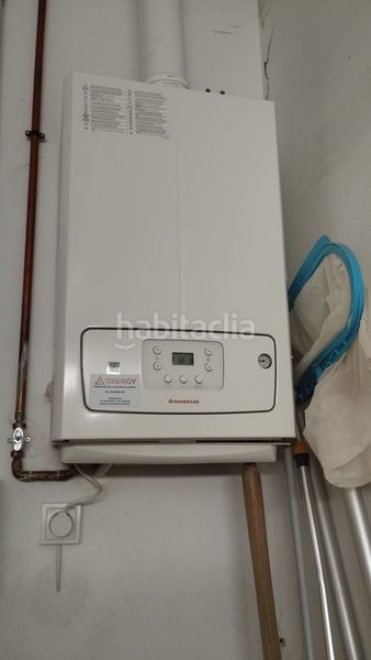 Foto 9da51ea1-b57d-41a9-a226-42eec9045b56. Casa adossada amb calefacció aparcament a Torres de Berrellén