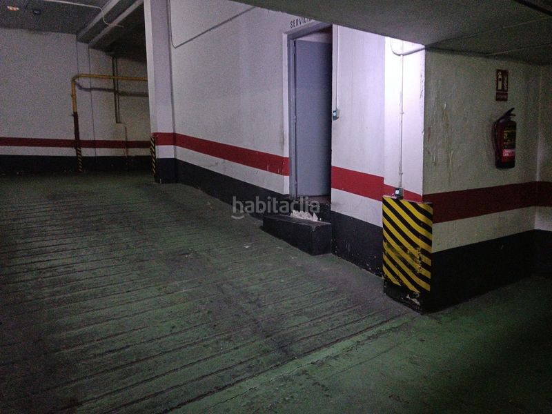 Foto 30629c8f-838b-4969-bd27-4206d0a01472. Aparcament cotxe a Paseo Sagasta Zaragoza