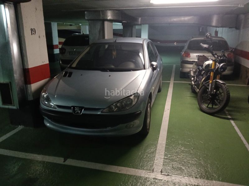 Foto 5a50ebac-c25f-4267-9cfa-ed10353951ca. Aparcament cotxe a Paseo Sagasta Zaragoza