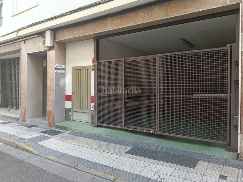 Foto 998f2e45-b3f1-44a9-83e4-bd9aa653b46a. Aparcament cotxe a Paseo Sagasta Zaragoza