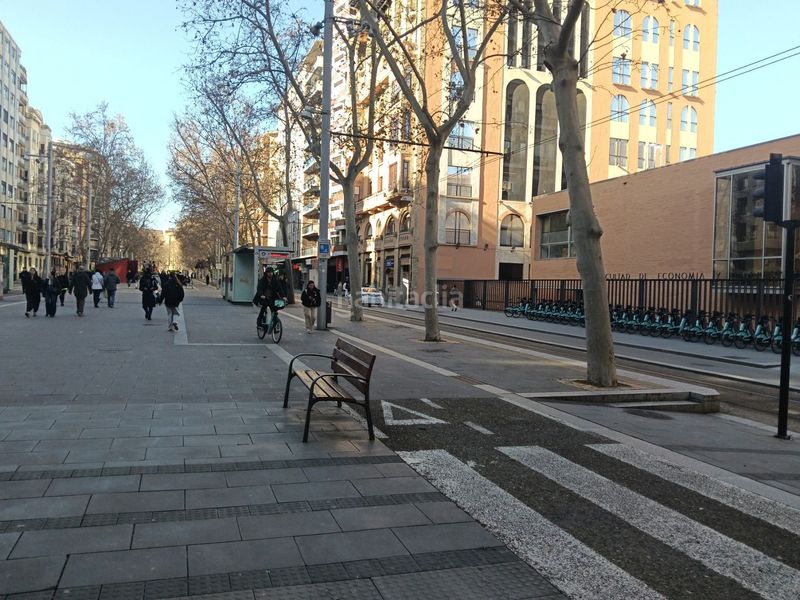 Foto b3578973-4634-40be-9dff-175178bc14aa. Aparcament cotxe a Paseo Sagasta Zaragoza