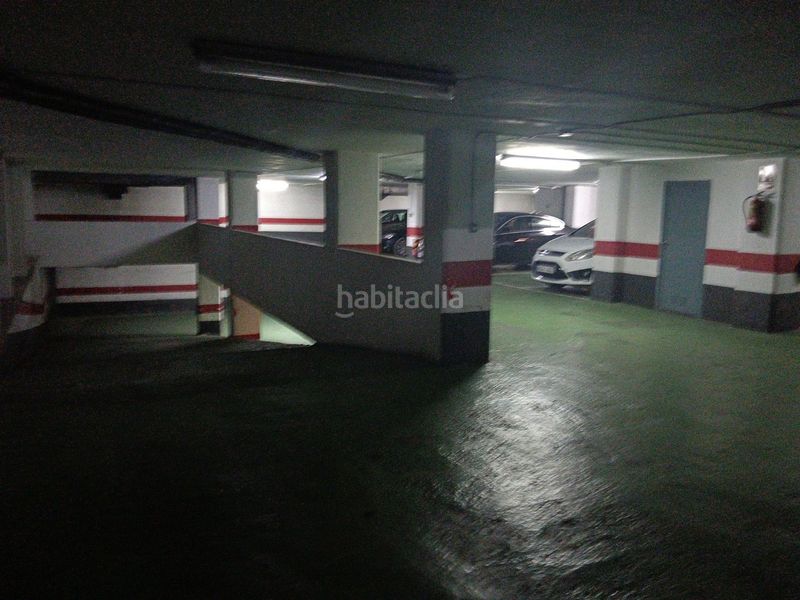 Foto c0d8fd48-9c5f-4f29-8be4-fa81aa83ceb0. Aparcament cotxe a Paseo Sagasta Zaragoza