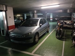 Parking voiture  Cervantes