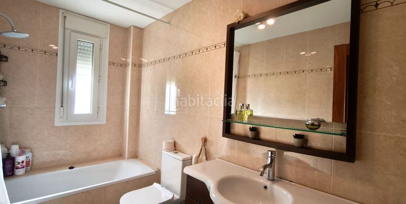 Foto fe344a46-a034-4010-9541-842d8eb99239. Maison avec chauffage parking piscine dans Pinseque