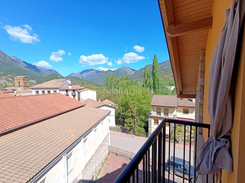 Foto 0b6d5a74-0ffe-4f1e-8ab8-554a2cc6a24c. Pis amb calefacció aparcament a Campo