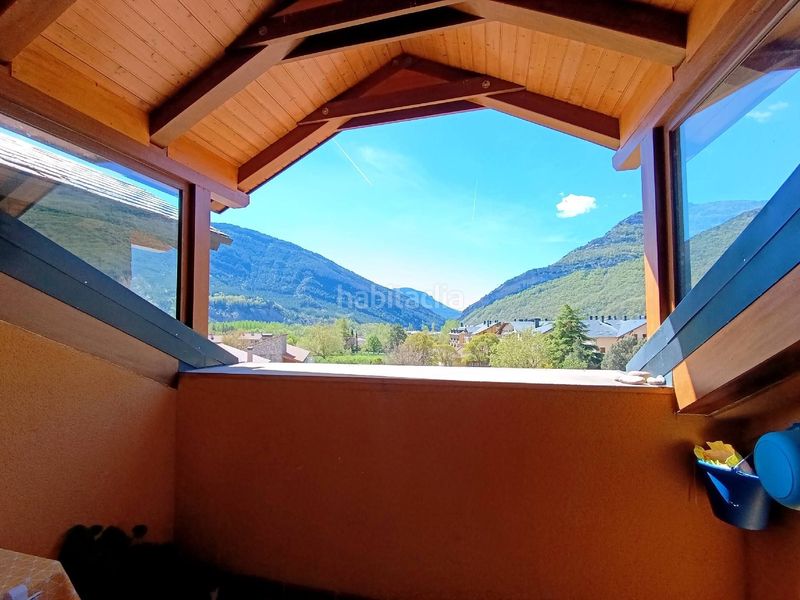 Foto 28ef2f4c-5d21-445f-9ce6-851225294c3d. Pis amb calefacció aparcament a Campo