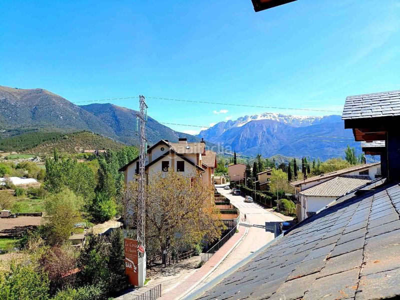 Foto 528eca42-ab8a-40a8-b77d-9fee62f52144. Pis amb calefacció aparcament a Campo