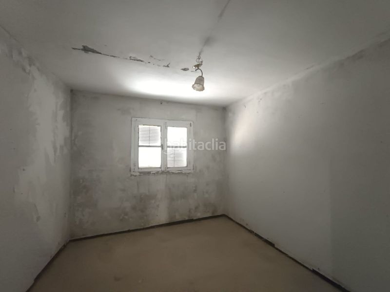 Foto 5f6ea8ed-0889-4634-817c-ac9ae2fd9c45. Masia amb aparcament a Barbuñales