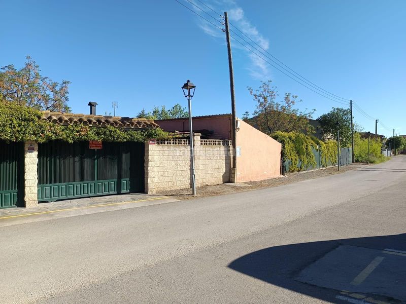 Foto 5a361a38-2a59-4319-8f00-28291236be74. Masia amb calefacció aparcament a Monzón
