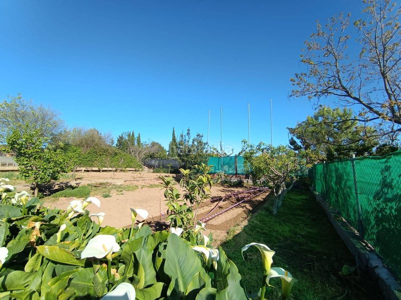 Foto ca555af5-4d72-4714-9eb1-00aea8dce6e0. Masia amb calefacció aparcament a Monzón