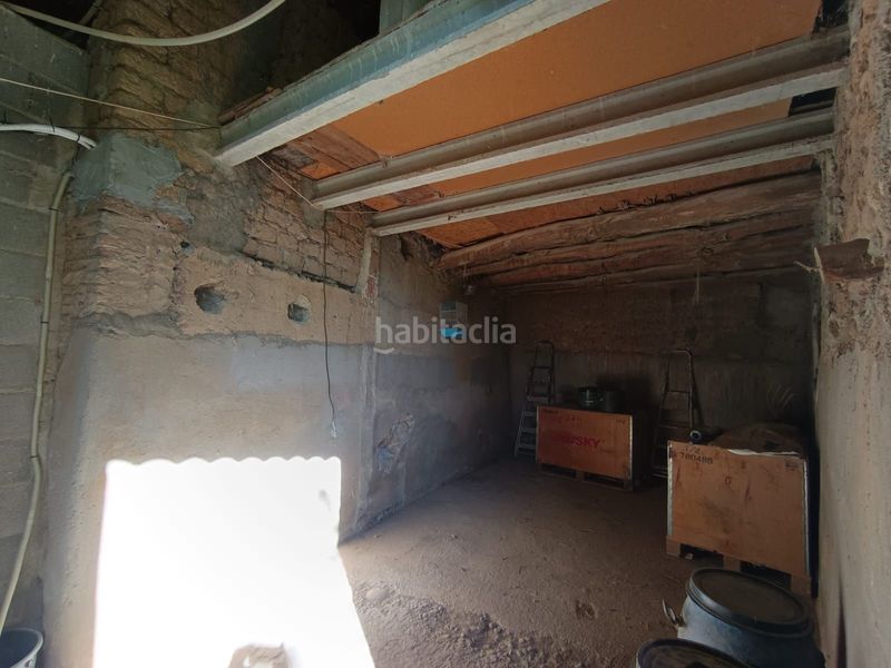 Foto f550b989-e1e0-4a93-abb7-740ceca4f249. Masia amb calefacció aparcament a Monzón