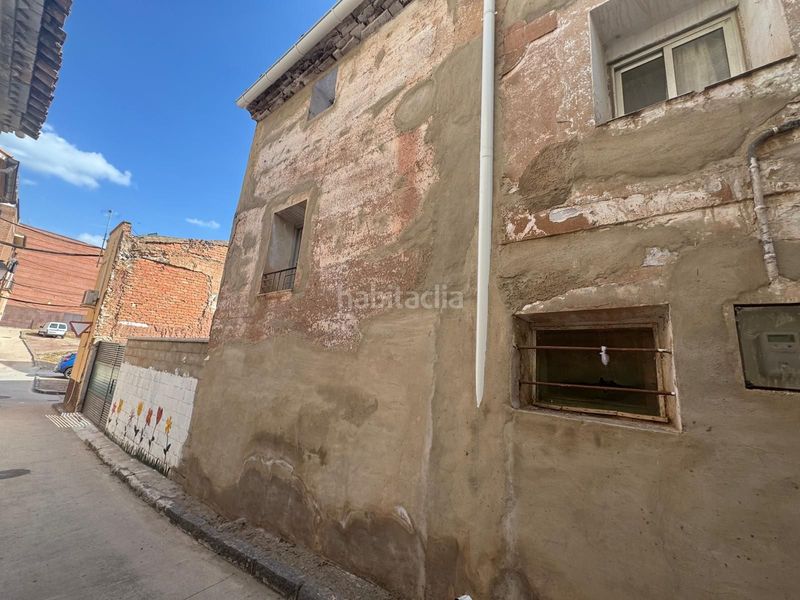 Foto c2bff115-9e0b-436d-af93-2eec1504ba0e. Masia amb aparcament a Illueca