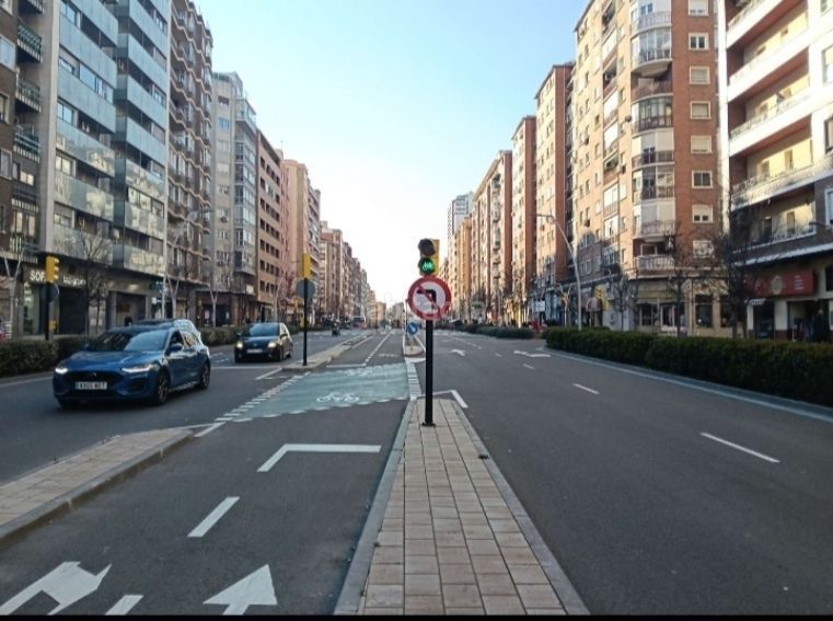 Foto c942c82a-848f-4552-a9a8-1ded6a8295da. Pis amb calefacció a La Bozada - Parque Delicias Zaragoza
