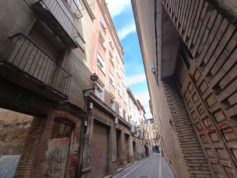 Foto b04e22b6-27a4-40e9-a833-7bbfb7205577. Pis a Barbastro
