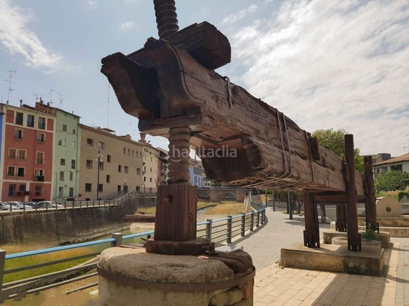 Foto d805e370-1b7f-48dd-8baa-d0407b8290ad. Pis a Barbastro