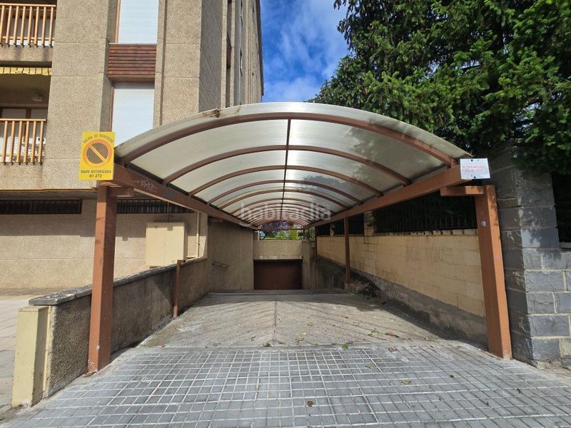 Foto c1372cc9-0b82-40eb-b92e-757c2d0d7658. Lloguer aparcament cotxe a Universidad Jaca