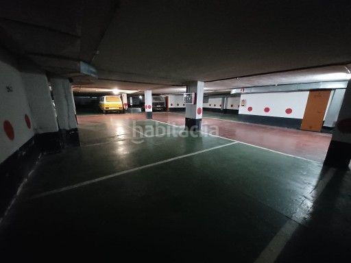 Foto db4133df-54c8-4bb8-baf8-07b43d12f745. Lloguer aparcament cotxe a Universidad Jaca