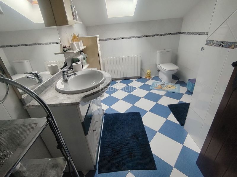Foto 584d6443-0581-41b3-a93d-035de4c1d3d3. Casa amb calefacció aparcament piscina a Garrapinillos Zaragoza