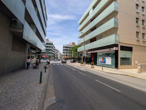 Foto bc674dca-5f9f-4e50-ae9b-cba5fef499a7. Aparcament cotxe a Cuarte de Huerva