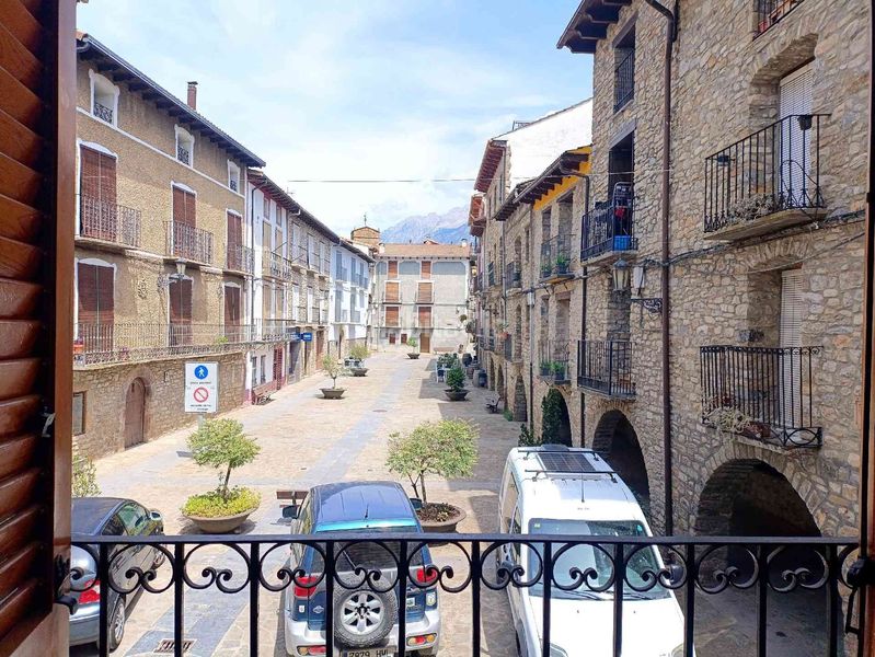 Foto c5517eee-de0a-4b73-a3c2-a7a40965b9d6. Masia amb calefacció a Campo