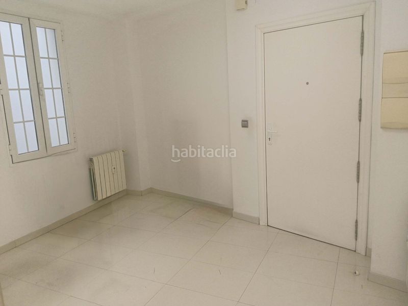 Foto 2b6696e6-2462-4018-ba24-75fc1ee0a9d7. Alquiler piso en Paseo Constitución - Las Damas Zaragoza