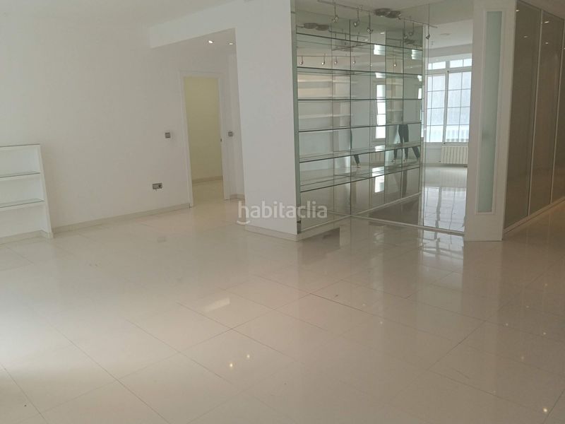 Foto 3a78d180-1ac9-463a-9a2d-79b2f01e62e6. Alquiler piso en Paseo Constitución - Las Damas Zaragoza
