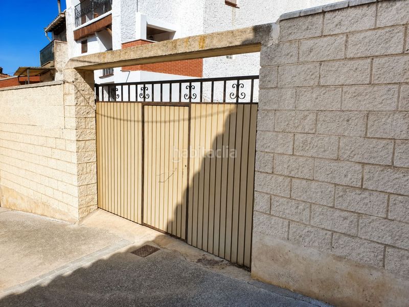 Foto 2015f0cb-b465-441b-9701-0226ee660049. Masia a Montón