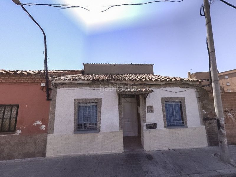Foto 66f056e1-ad4b-4afa-9ea7-6024714a67bc. Casa adossada amb calefacció a Oliver Zaragoza