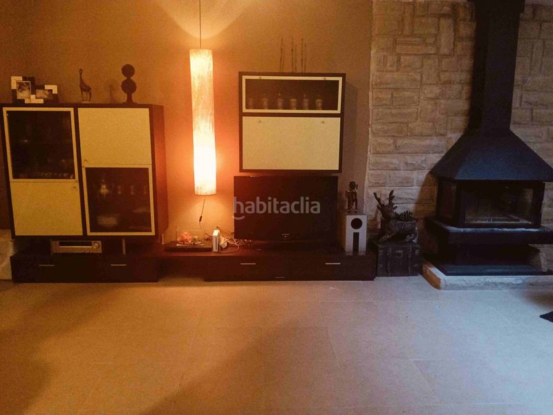 Foto 50ab1f8b-a05b-4e6c-a58c-b059d9baf65d. Casa adossada amb calefacció aparcament a María de Huerva