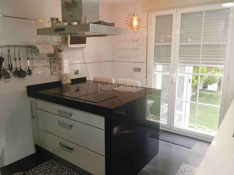 Foto 9b8ff776-4578-4854-a8df-3e6793d93499. Casa adossada amb calefacció aparcament a María de Huerva