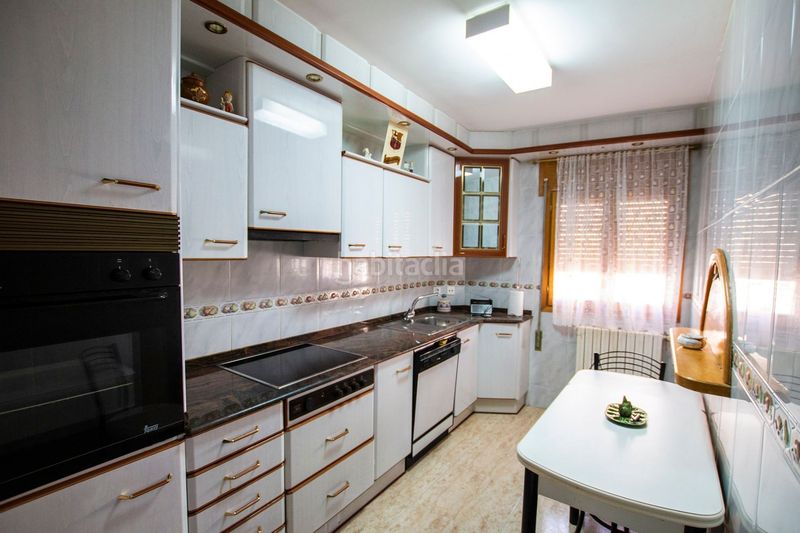 Foto 5b8cb58a-b542-4161-b79f-0e59224e7514. Casa amb calefacció a Chiprana
