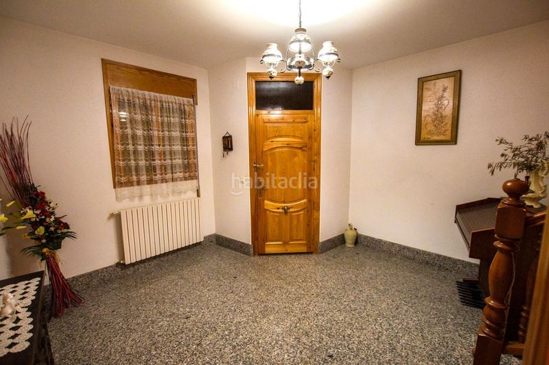 Foto f881b36b-67fa-47b5-8c58-3d59d1bde87f. Casa amb calefacció a Chiprana