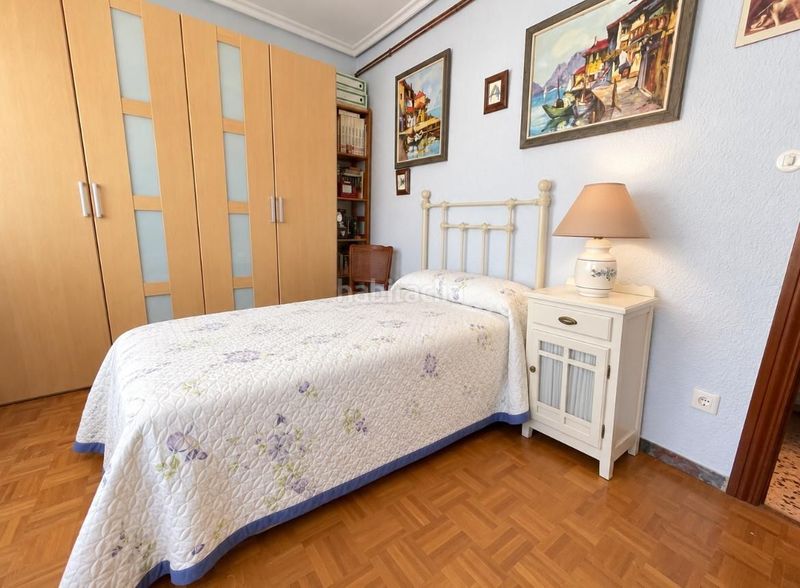 Foto 924a8519-4690-455e-bcfa-89cebdd6d7ce. Flat with heating parking in Romareda Zaragoza