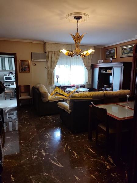 Foto 73626735-d122-4b2c-9789-3d70fb759b8f. Casa amb calefacció a Bailén