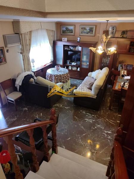 Foto ee47630d-ee01-4c01-ad1a-2bcb6e1472c9. Casa amb calefacció a Bailén