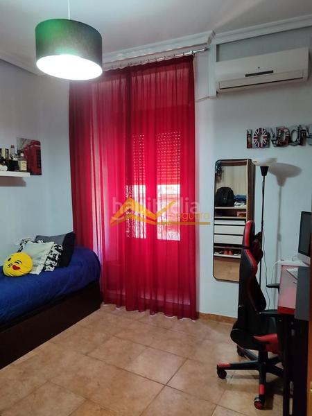 Foto b89b1f28-94c0-4e1c-bda2-e17f61e55aa3. Maison dans Centro ciudad Linares