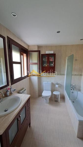 Foto fee1acf7-e9d1-4f03-b8ec-43a5cbcf777f. Casa amb calefacció piscina a Jabalcuz Jaén