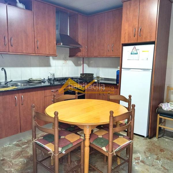 Foto 2ff98f1a-1cd0-4b6c-9134-63ce38bbf421. Reihenhaus in Linarejos Linares