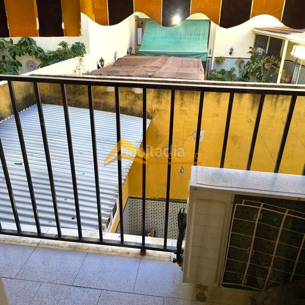 Foto e1eb0e25-3c91-4c9c-8ea1-28c2f4d5ee6b. Reihenhaus in Linarejos Linares