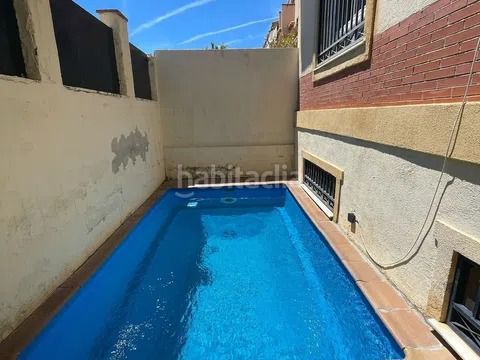 Foto 364225ff-49a0-431f-b674-354c713952e4. Casa a Zona Hospital Linares