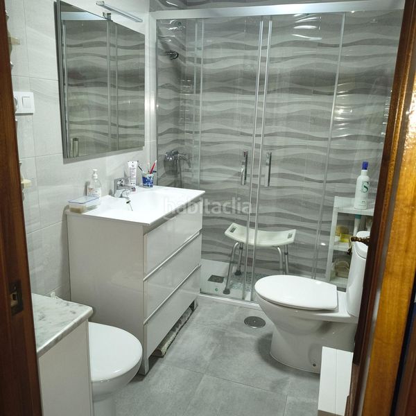 Foto 8fea775d-0e36-4b16-b319-de8afd04063d. Casa amb aparcament a Centro ciudad Linares