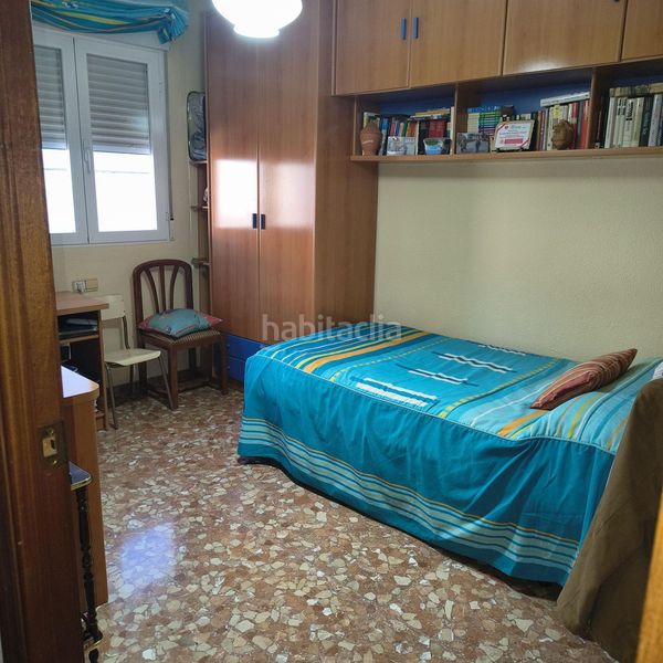 Foto a031b940-3971-4aa3-b66e-9432be4fb3ff. Casa amb aparcament a Centro ciudad Linares