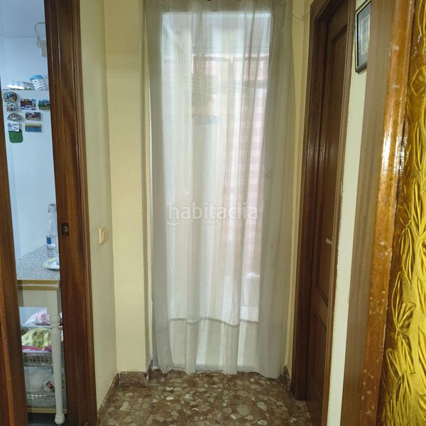 Foto dced120c-d492-4a7b-bf1c-c3c274050a54. Casa amb aparcament a Centro ciudad Linares
