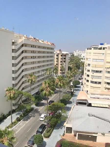 Foto 5bd1472f-4aa0-45ad-99ec-9afaf01d6835. Location studio avec parking piscine dans Playa de la Fontanilla Marbella