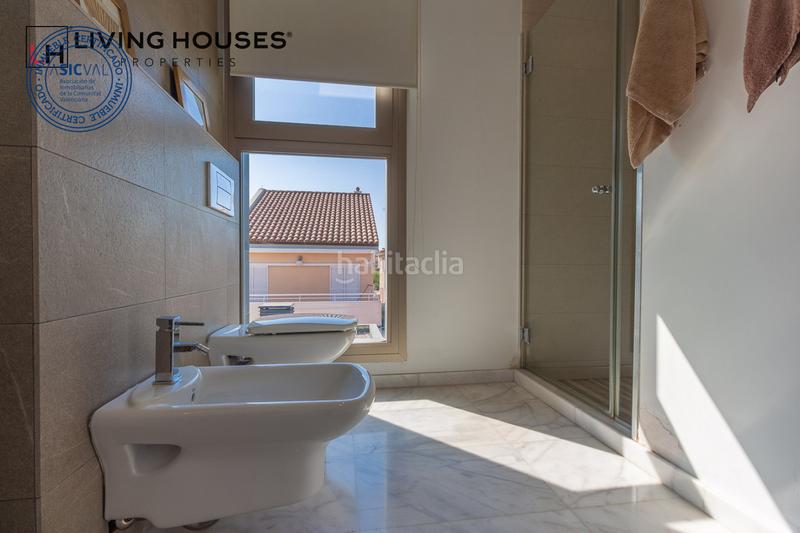 Foto 0d2fc47f-5522-4f7a-9e1d-212118d875ff. Casa con riscaldamento parcheggio piscina in Playa Burriana