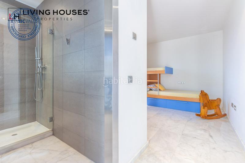 Foto 59e60adf-de81-4a3b-86ce-385cc05885d2. Casa con riscaldamento parcheggio piscina in Playa Burriana