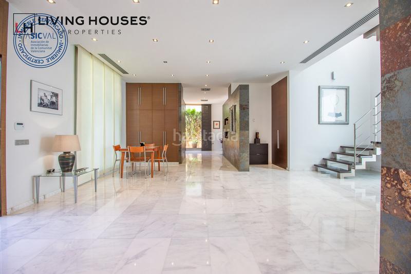 Foto 8f78ef3e-4a33-4939-83ad-8a57c8c8693b. Casa con riscaldamento parcheggio piscina in Playa Burriana